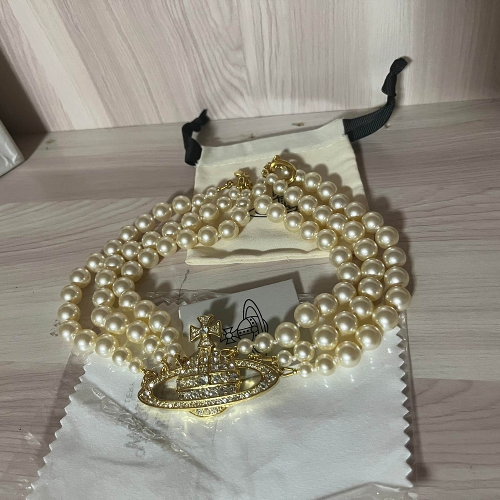Women Triple Pearl Necklace Gold